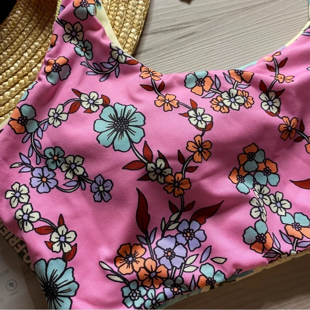 Maaji •• Floral 4-Way Reversible Crop Tank Bikini Top